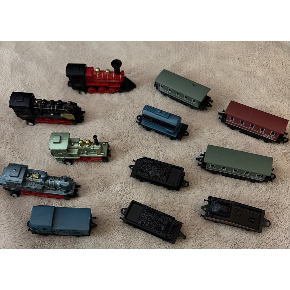 Vintage Lot Of 12 Mini Soma Locomotive Train Set With Dupes